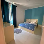 Roni Apartament *