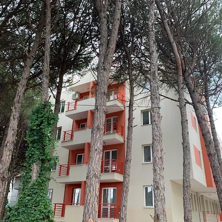 Roni Apartamento Golem (Tirana)