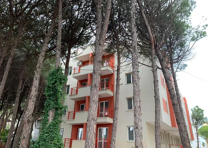 Roni Apartamento Golem (Tirana)